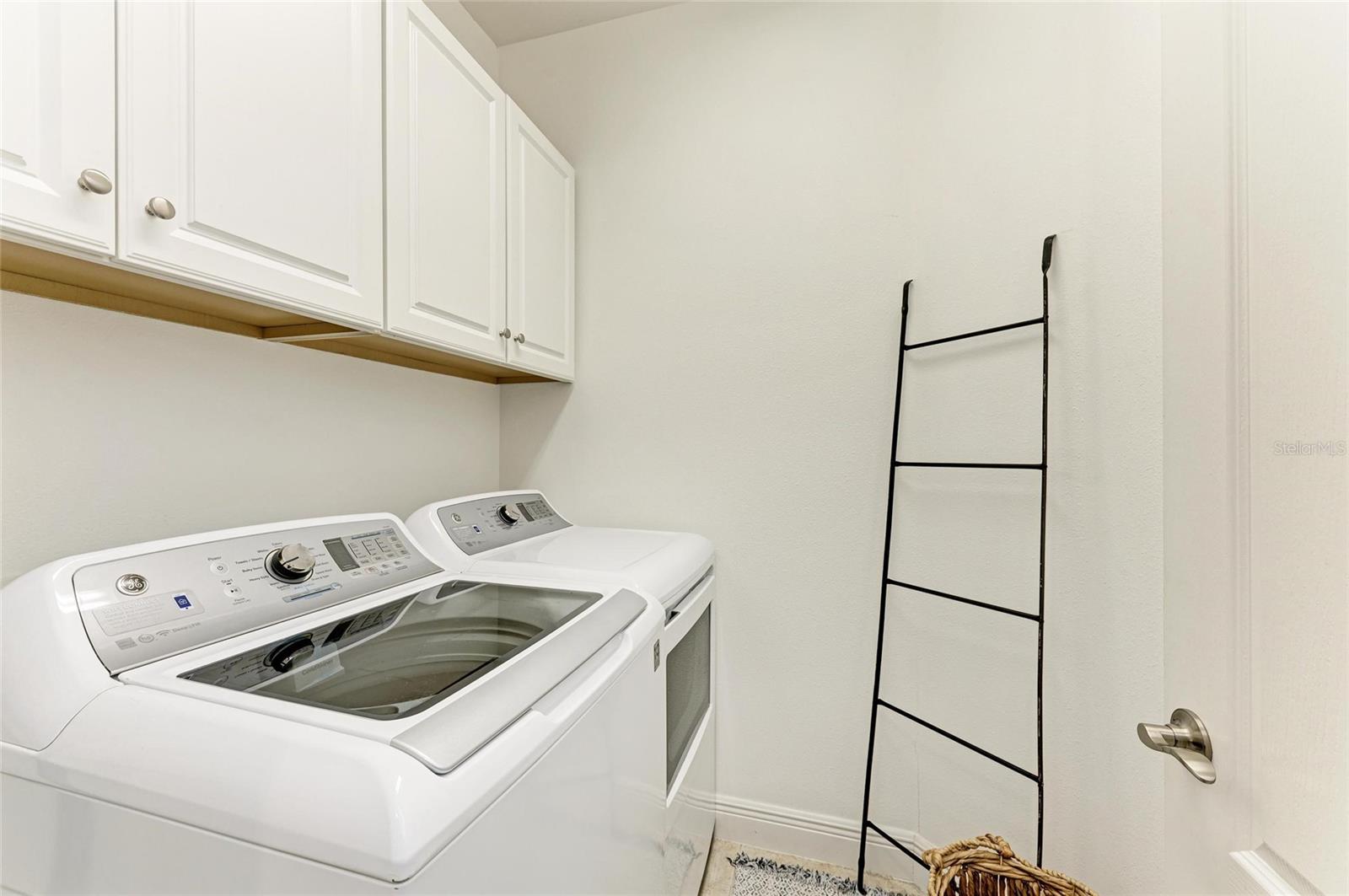 Image 31 of 42 For 4416 Amalfi Avenue