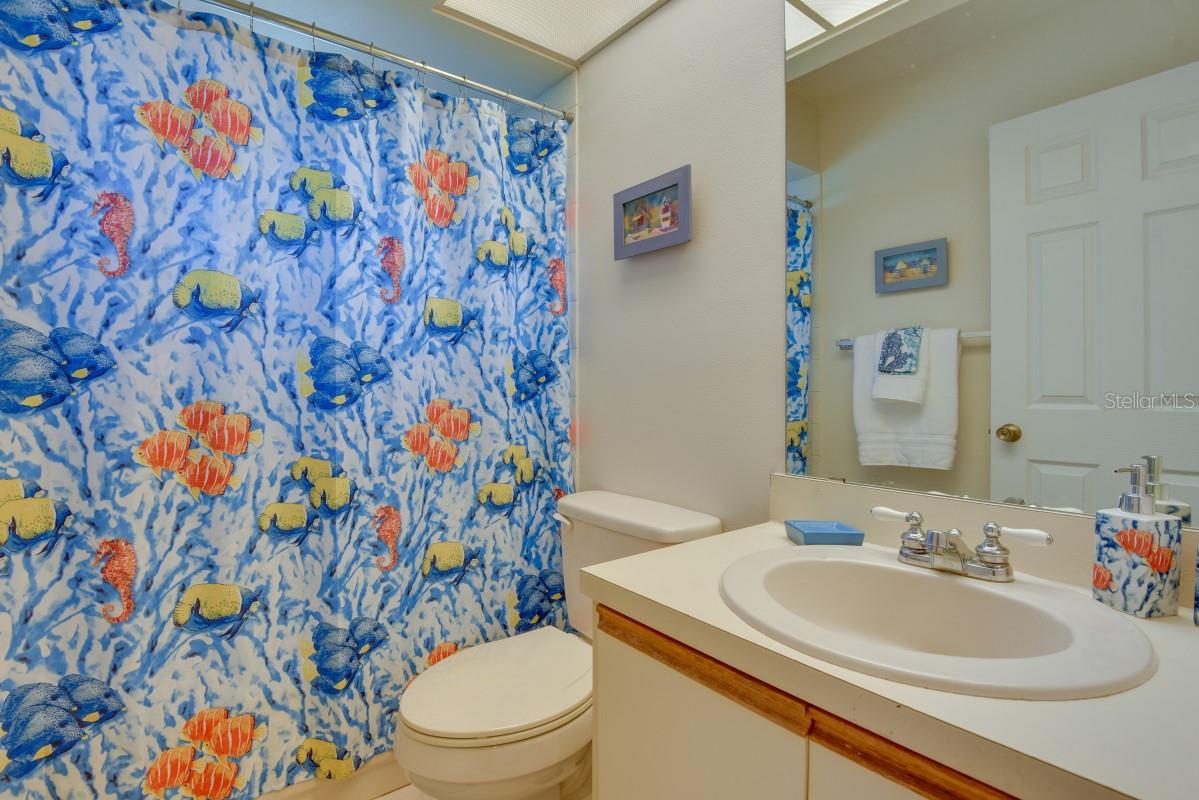 Listing photo id 20 for 5530 21st Street Court E