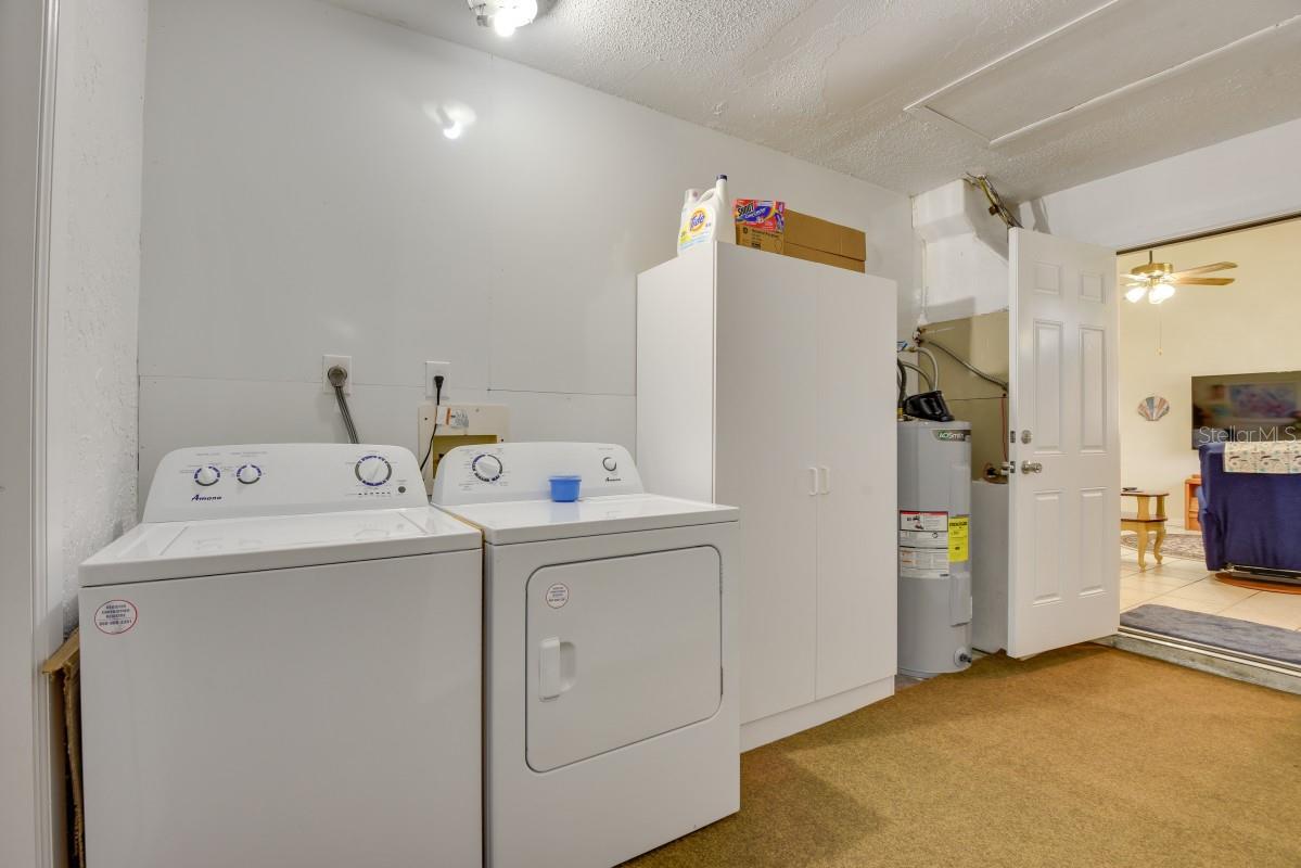 Listing photo id 21 for 5530 21st Street Court E
