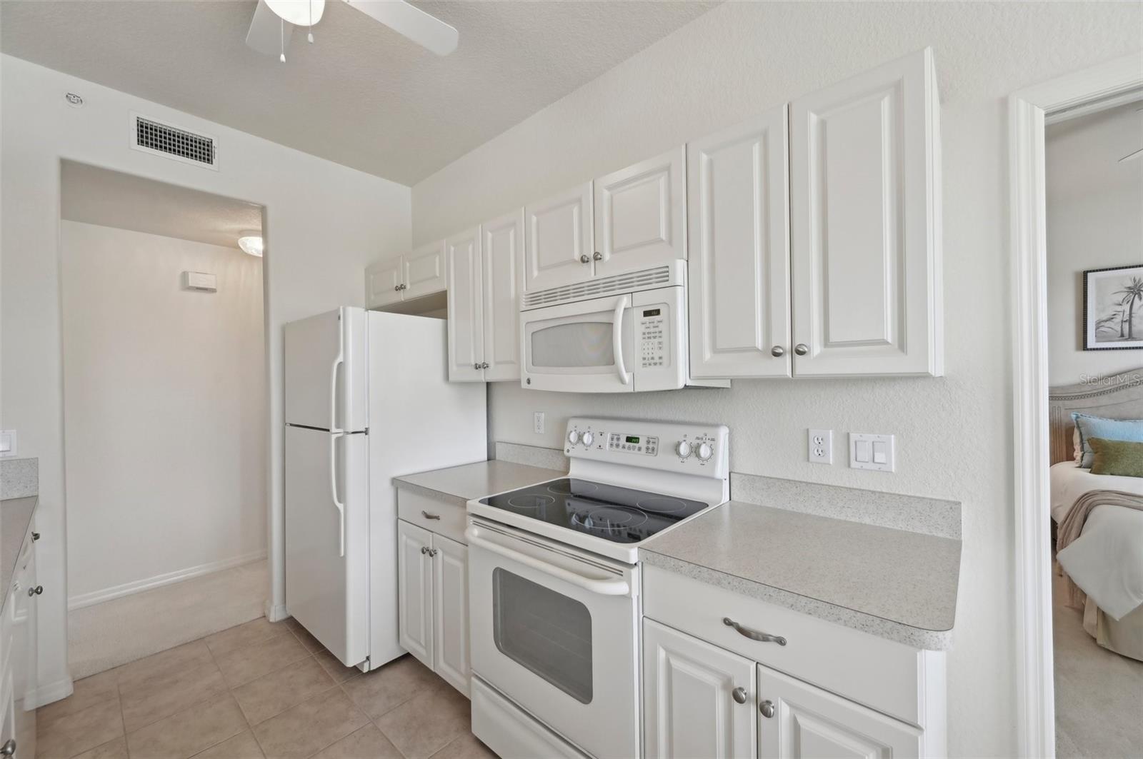 Image 17 of 48 For 4254 Vicenza Drive B