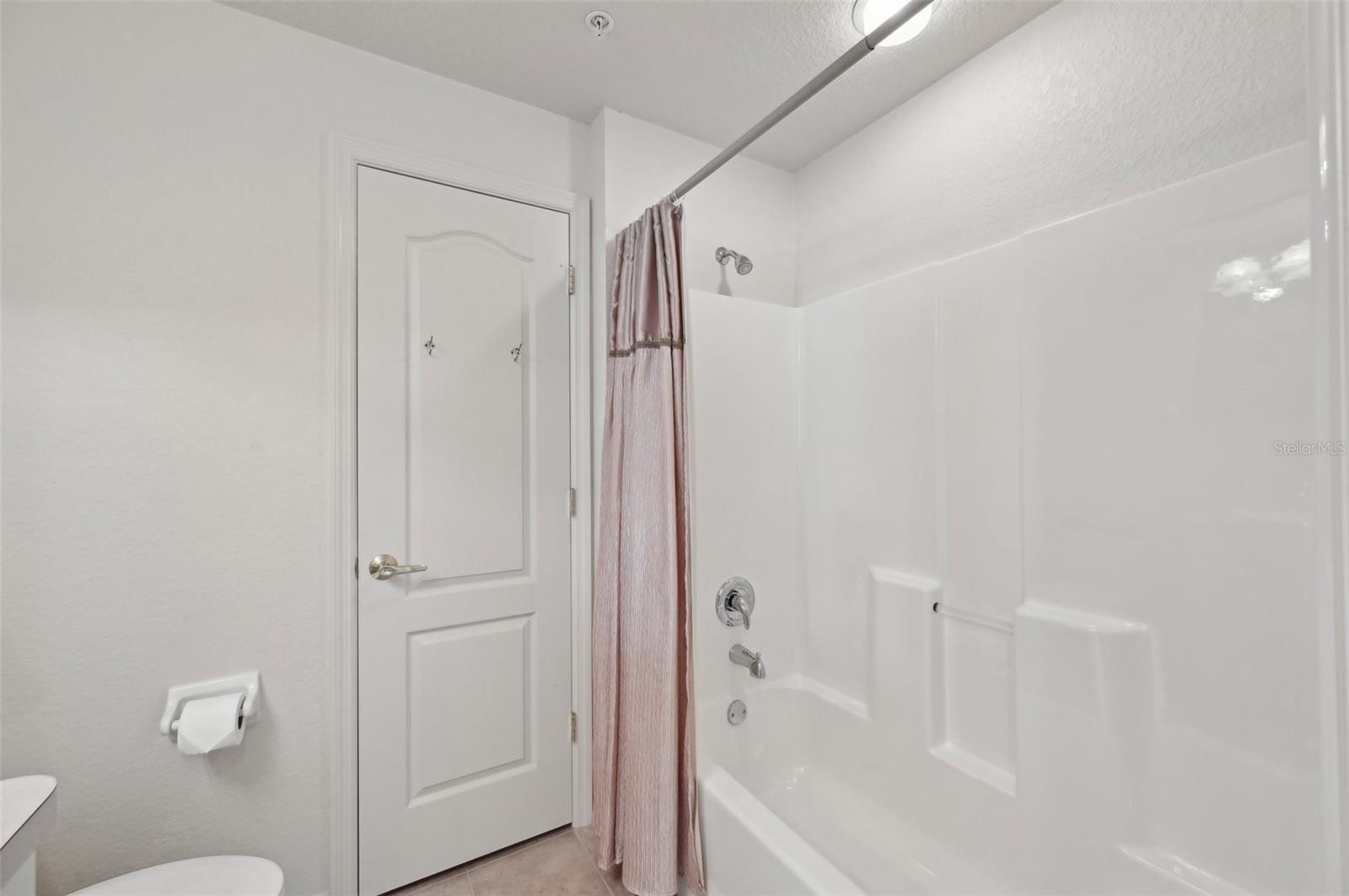 Image 19 of 48 For 4254 Vicenza Drive B