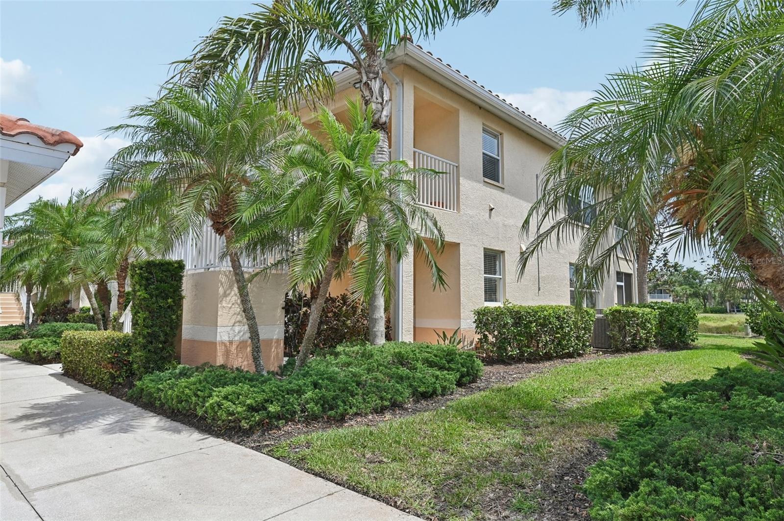 Image 4 of 48 For 4254 Vicenza Drive B