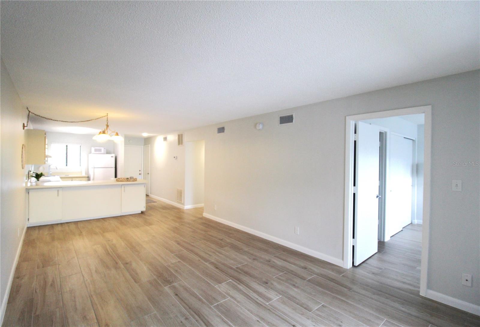 Image 15 of 22 For 6033 34th Street W 28