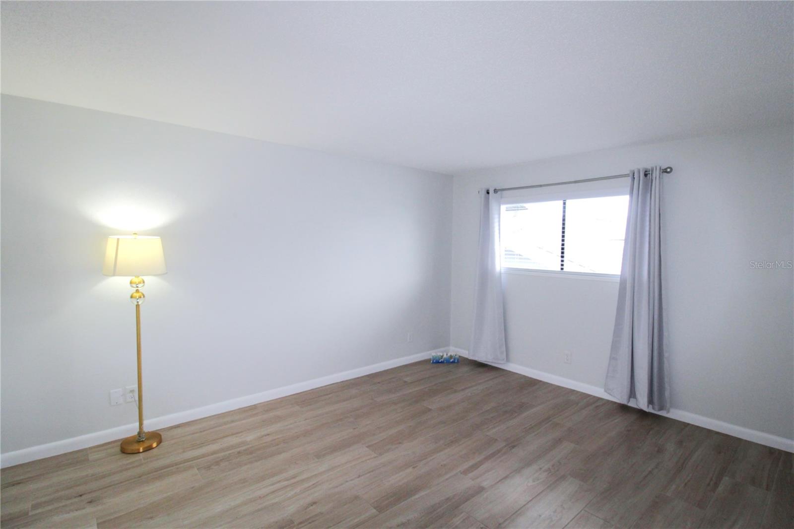 Image 17 of 22 For 6033 34th Street W 28