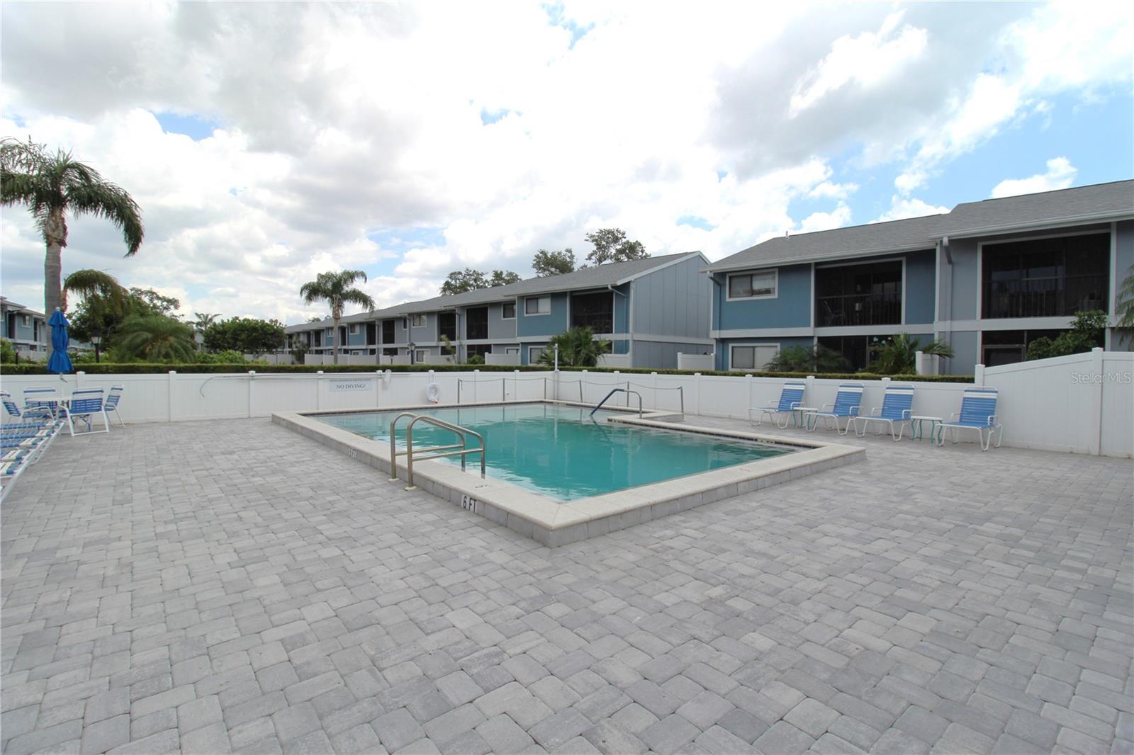 Image 7 of 22 For 6033 34th Street W 28