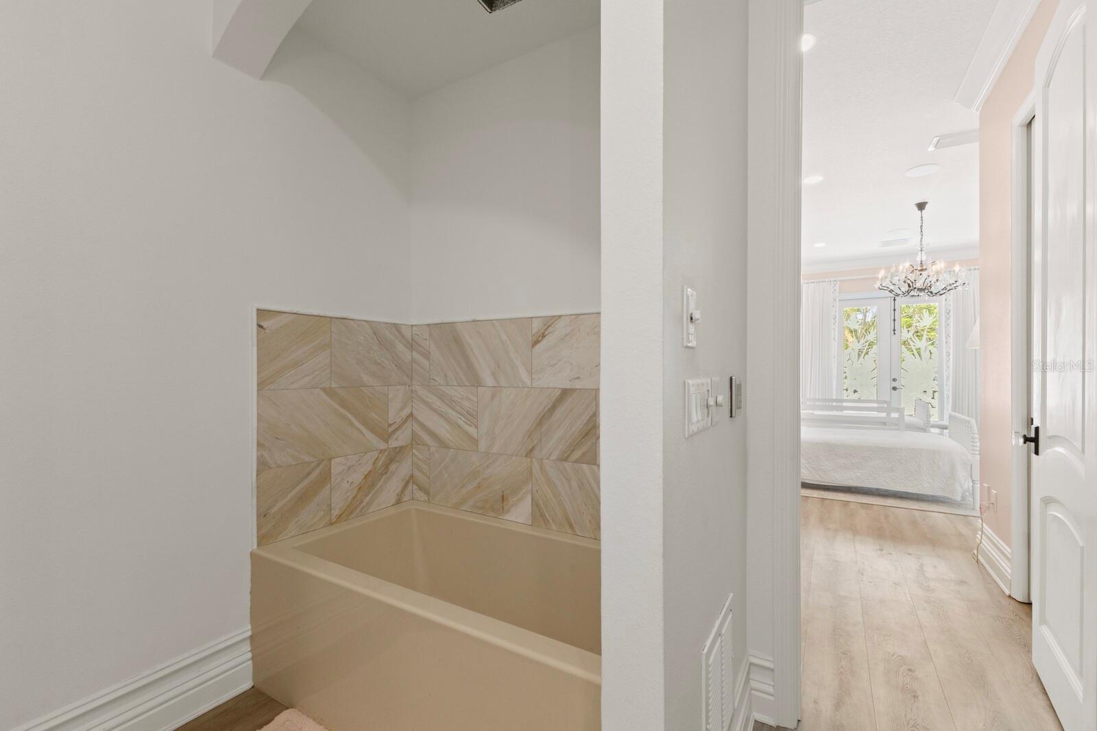 Image 40 of 95 For 705 89th Court Nw