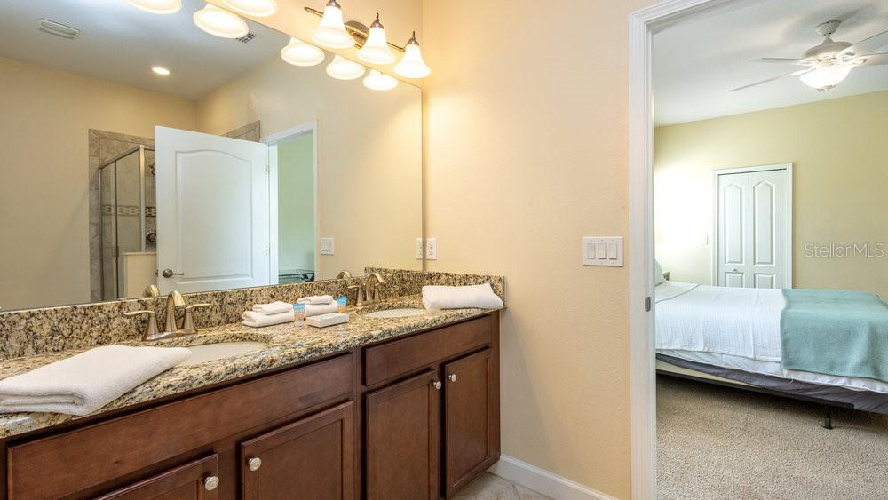 Image 21 of 77 For 1450 Rolling Fairway Drive