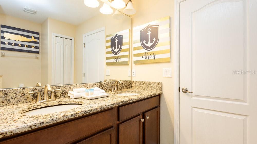 Image 33 of 77 For 1450 Rolling Fairway Drive