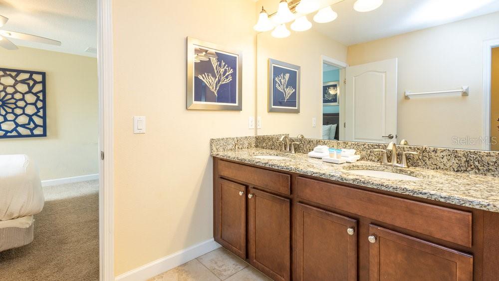 Image 36 of 77 For 1450 Rolling Fairway Drive