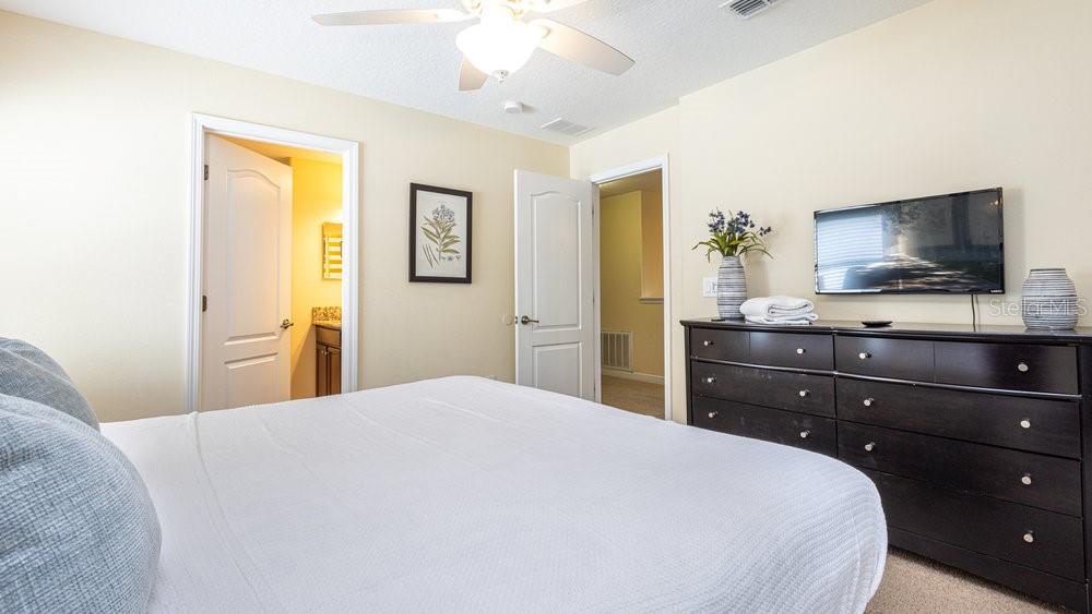 Image 38 of 77 For 1450 Rolling Fairway Drive