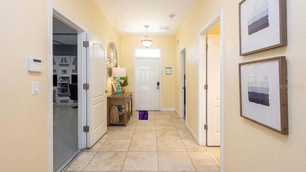 Image 5 of 77 For 1450 Rolling Fairway Drive