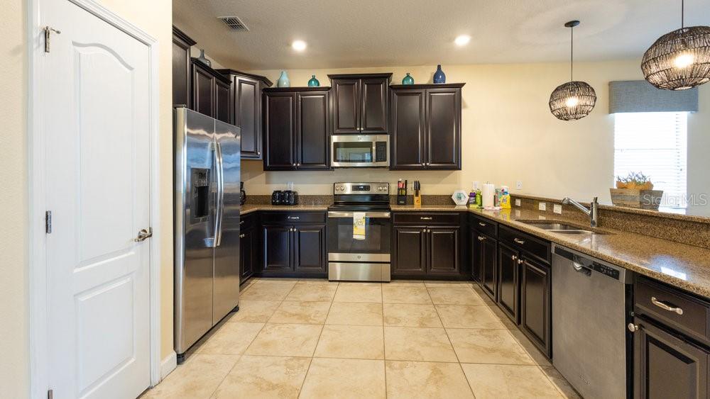 Image 6 of 77 For 1450 Rolling Fairway Drive