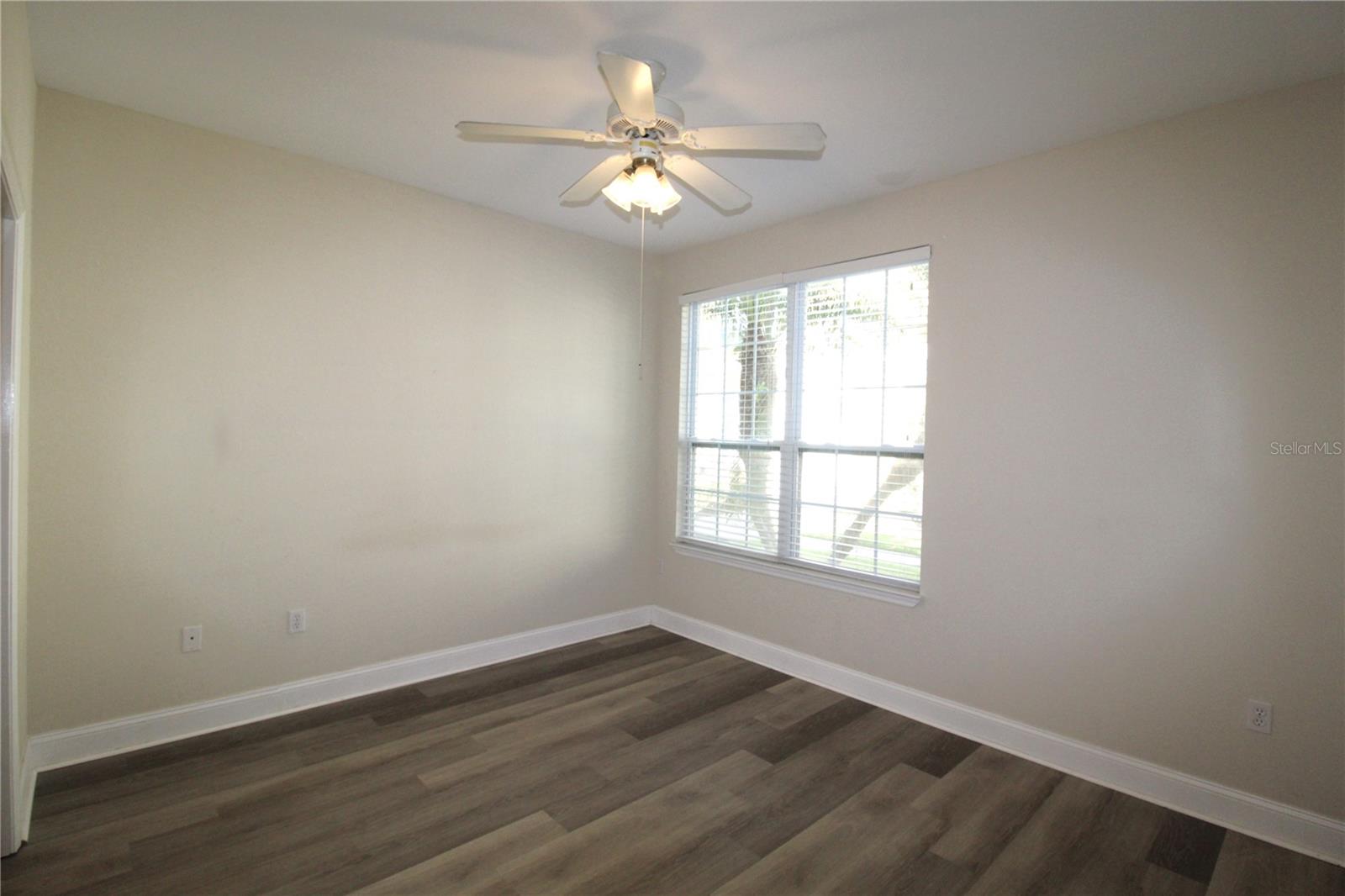 Image 10 of 25 For 5510 Rosehill Road 104