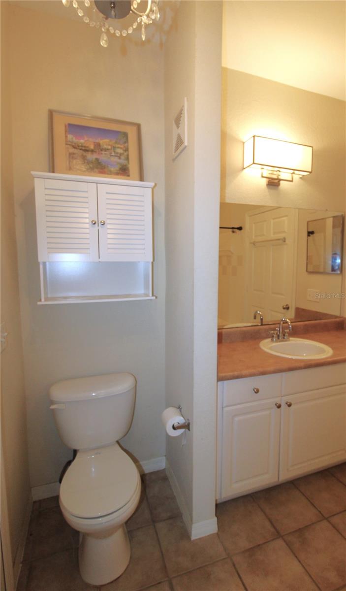 Image 12 of 25 For 5510 Rosehill Road 104
