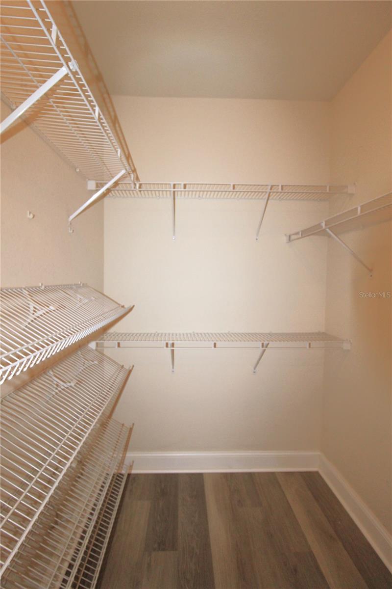 Image 14 of 25 For 5510 Rosehill Road 104