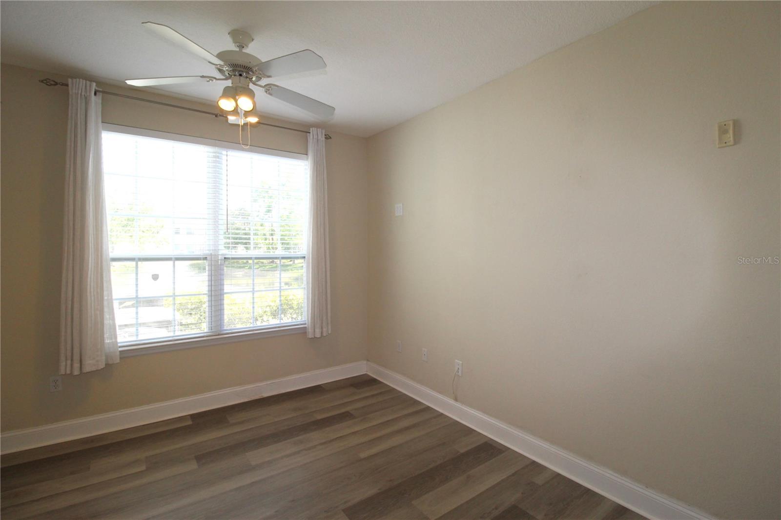 Image 15 of 25 For 5510 Rosehill Road 104