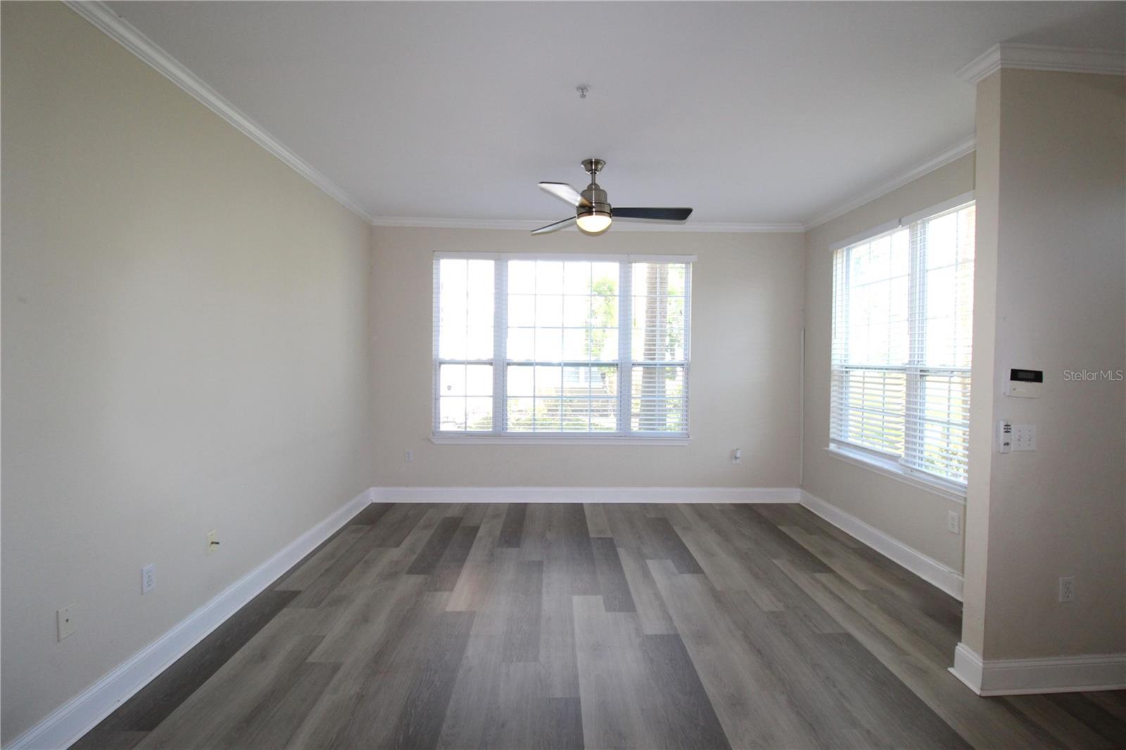 Image 8 of 25 For 5510 Rosehill Road 104