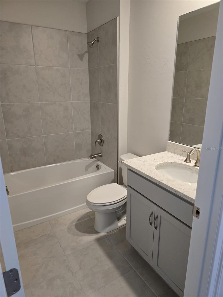 Image 6 of 14 For 44544 Palm Frond Drive