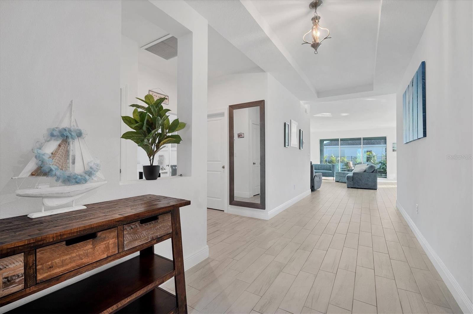 Image 14 of 62 For 5415 Limelight Drive