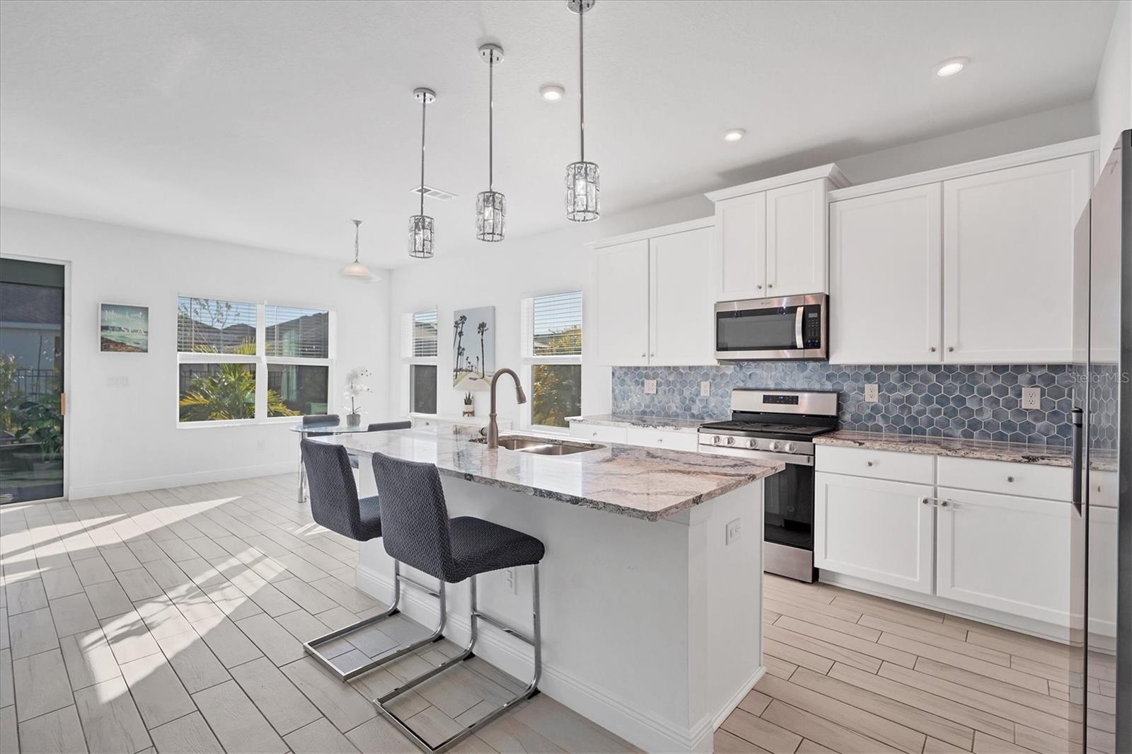 Image 19 of 62 For 5415 Limelight Drive
