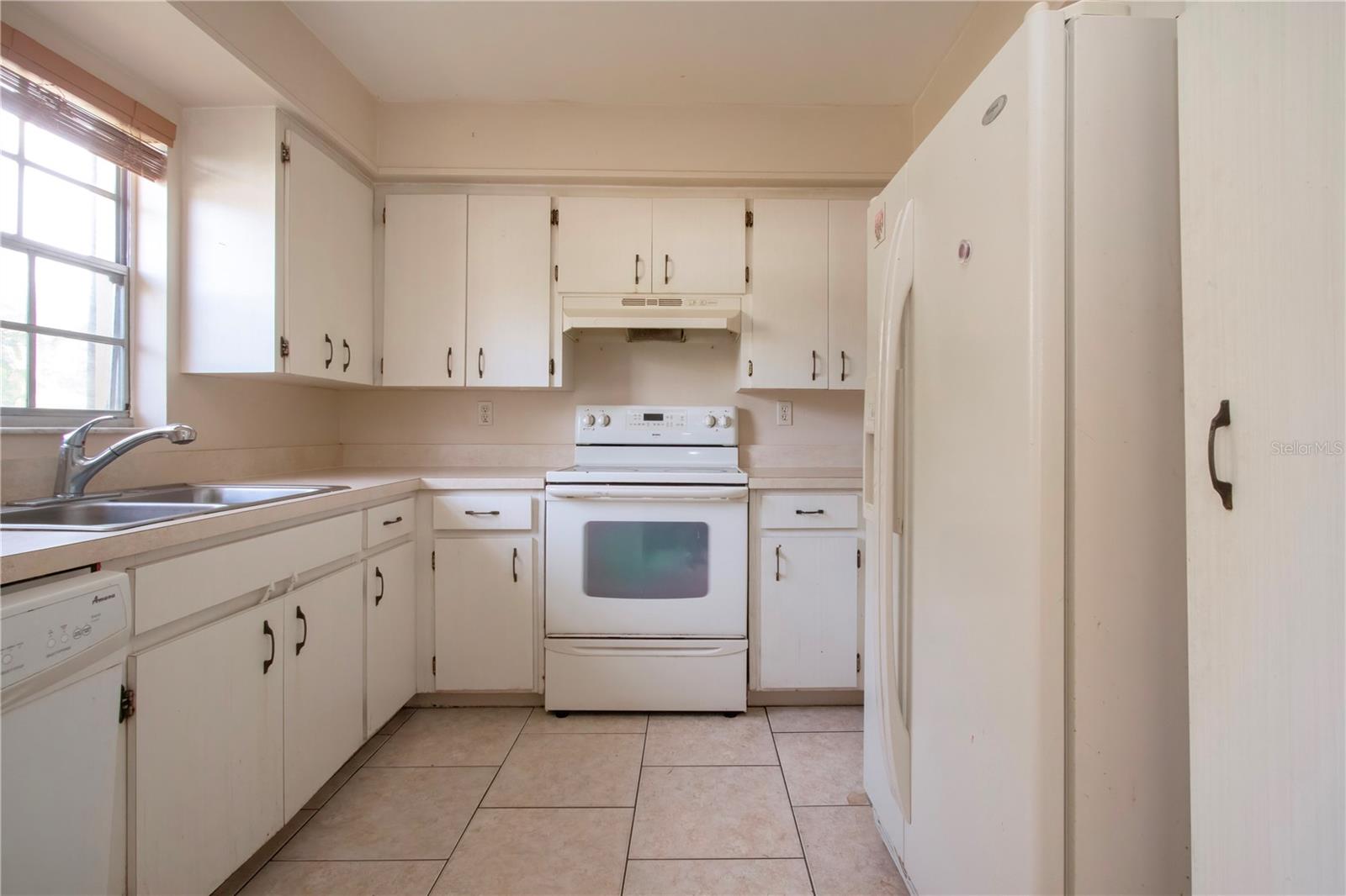 Image 10 of 25 For 2413 Aspinwall Street 2413