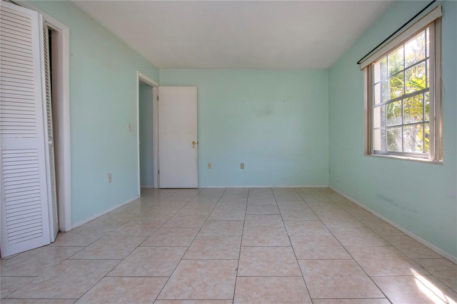 Image 15 of 25 For 2413 Aspinwall Street 2413