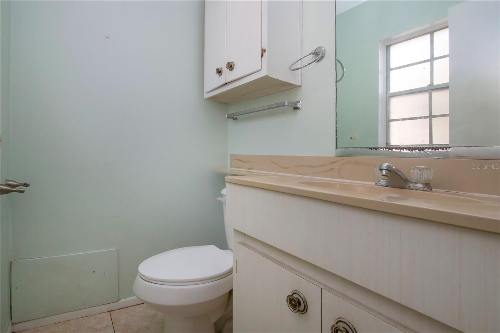 Image 16 of 25 For 2413 Aspinwall Street 2413