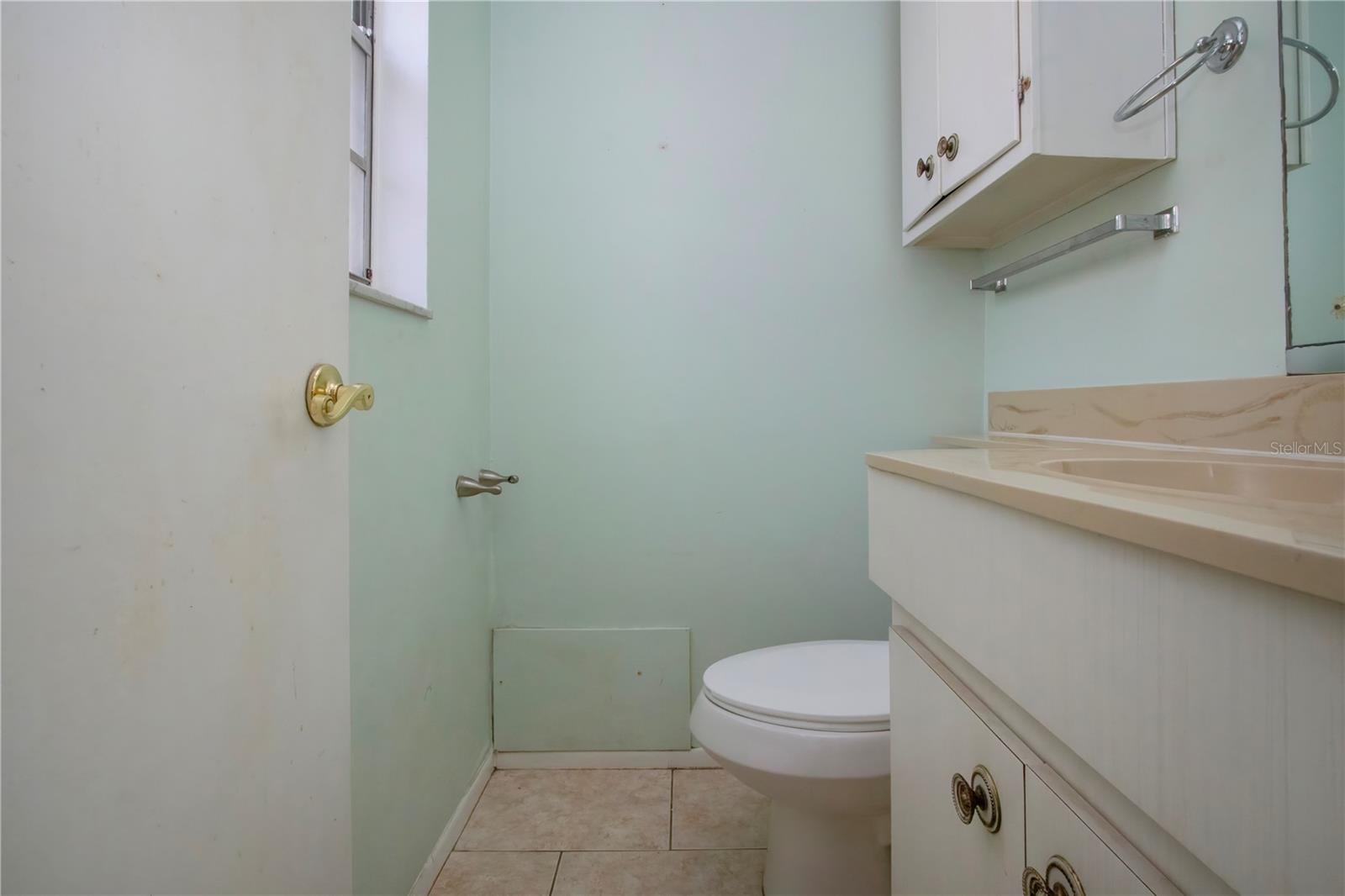 Image 17 of 25 For 2413 Aspinwall Street 2413