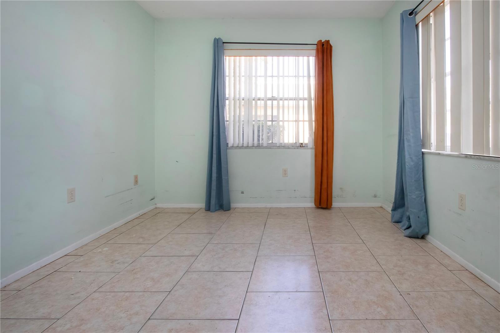 Image 20 of 25 For 2413 Aspinwall Street 2413