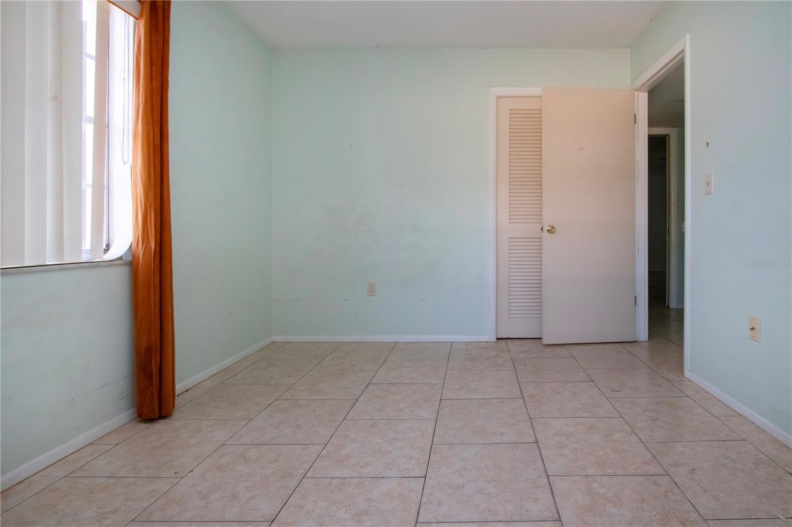 Image 22 of 25 For 2413 Aspinwall Street 2413