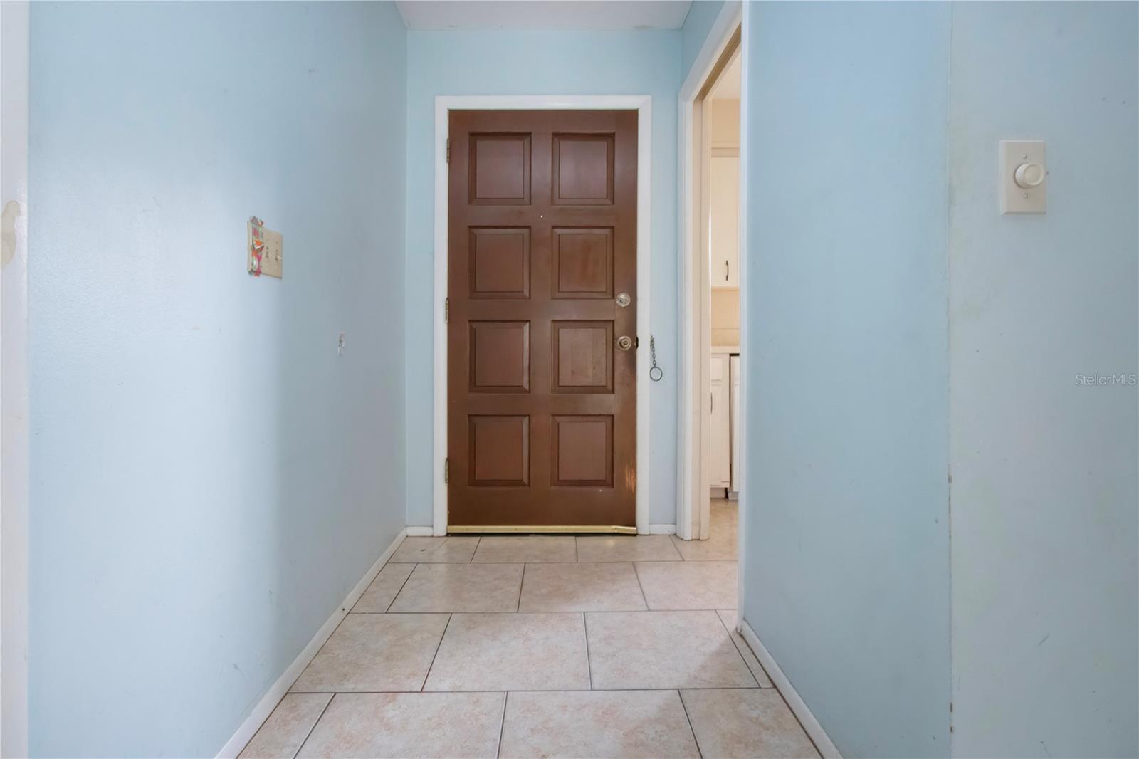 Image 5 of 25 For 2413 Aspinwall Street 2413