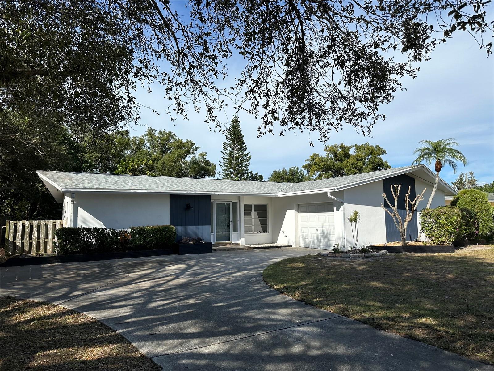 Details for 2487 Breakwater Circle, SARASOTA, FL 34231