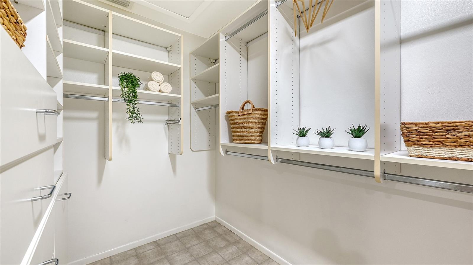 Image 30 of 71 For 4812 Greywood Lane