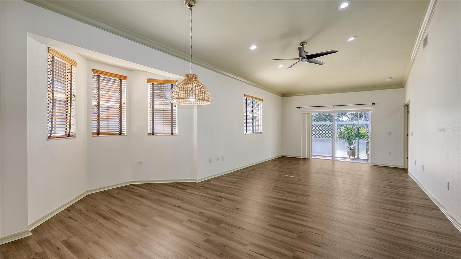 Image 10 of 44 For 203 28th Street W