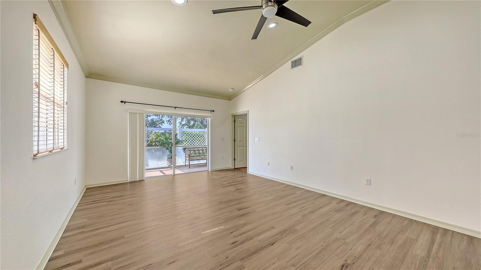 Image 18 of 44 For 203 28th Street W