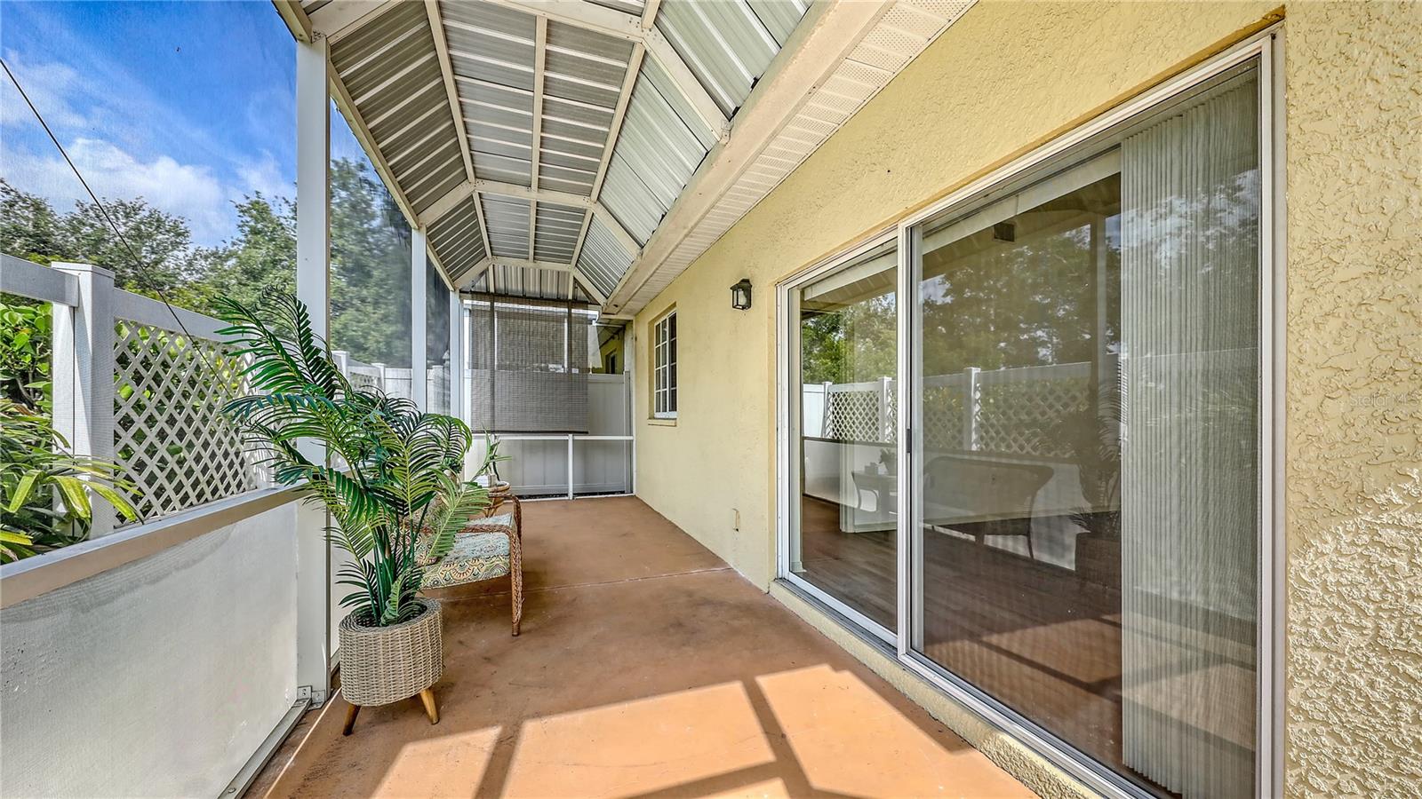 Image 39 of 44 For 203 28th Street W
