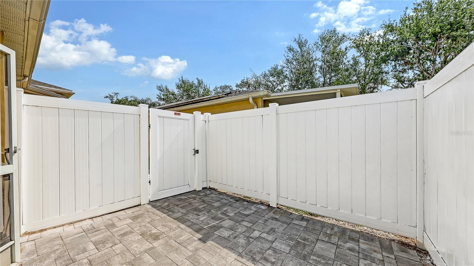 Image 42 of 44 For 203 28th Street W