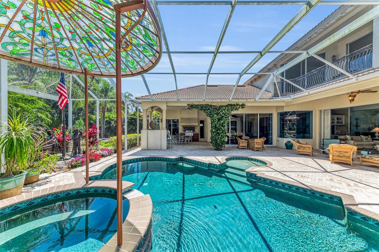 Listing photo id 27 for 8105 Warwick Gardens Lane