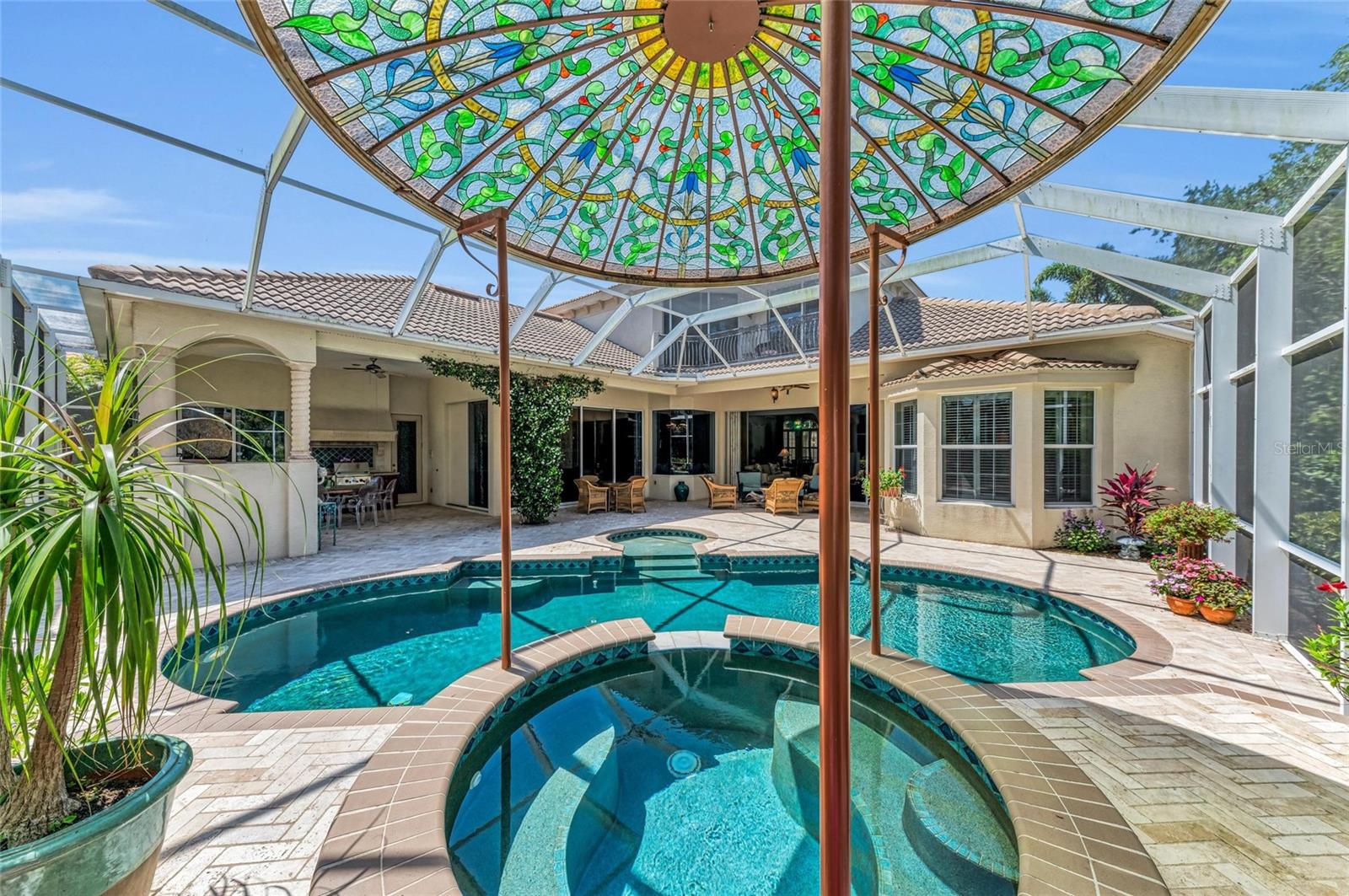 Listing photo id 28 for 8105 Warwick Gardens Lane