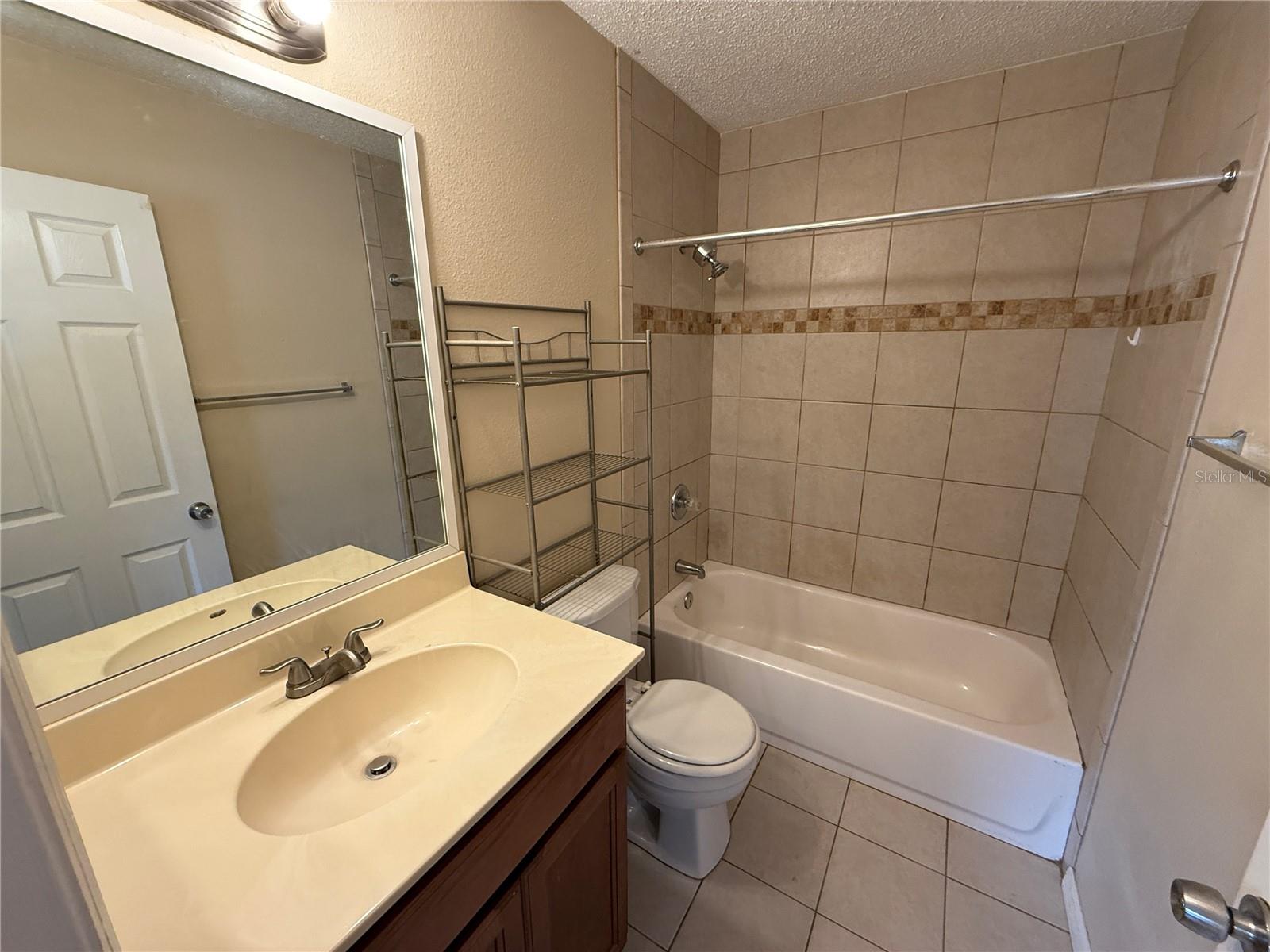 Image 12 of 15 For 11089 Pendleton Avenue A