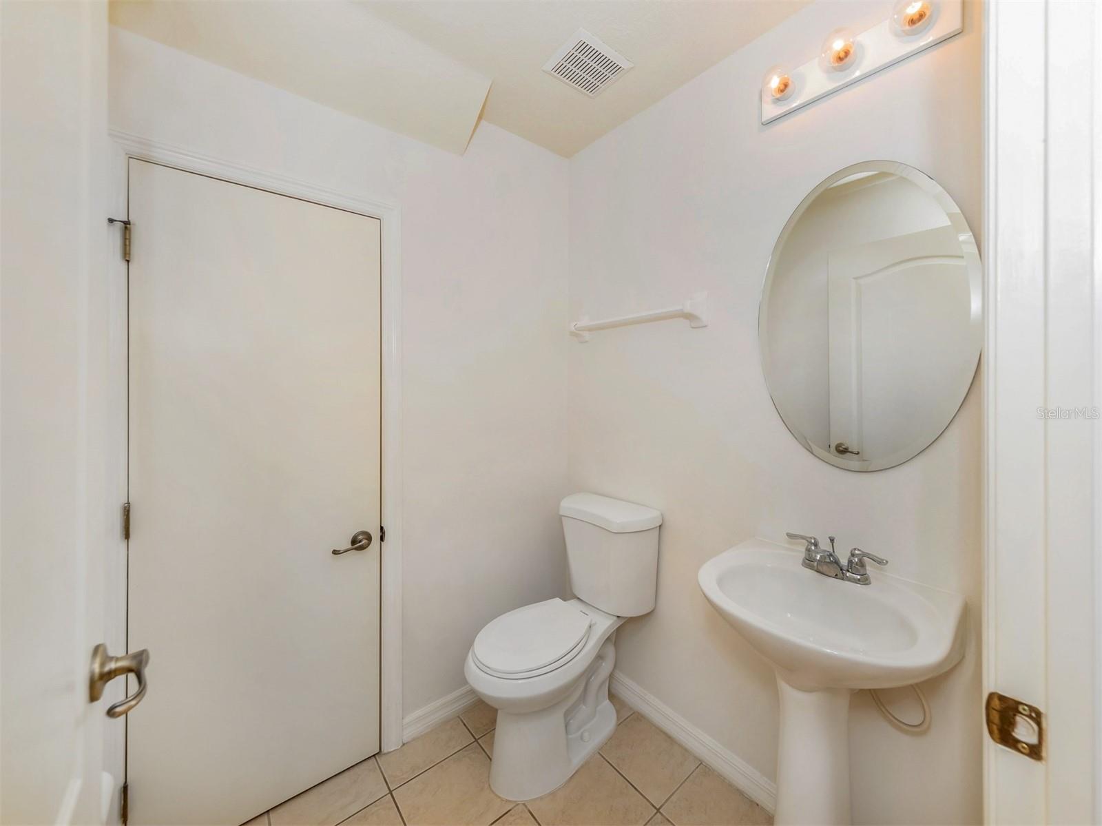 Image 10 of 31 For 13080 Tigers Eye Drive