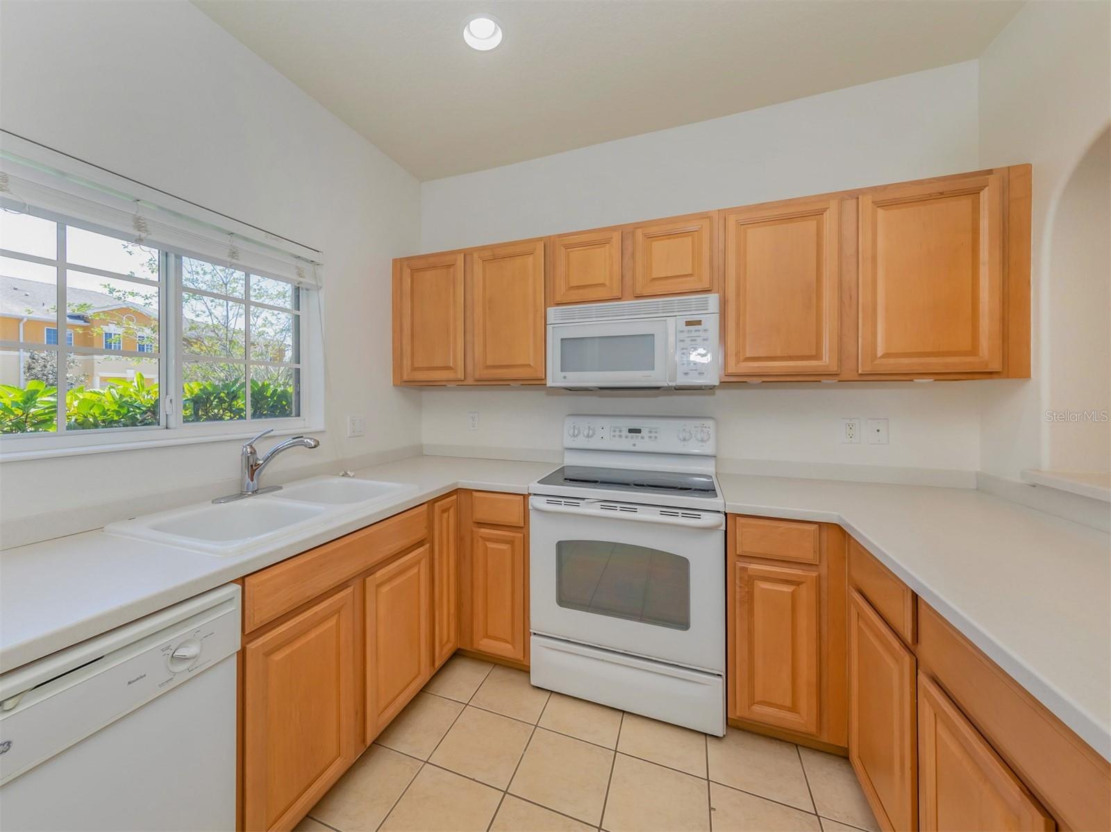 Image 16 of 31 For 13080 Tigers Eye Drive