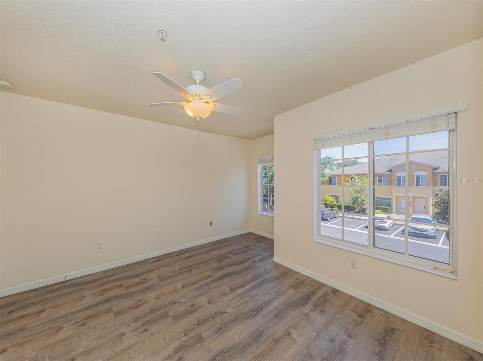 Image 28 of 31 For 13080 Tigers Eye Drive