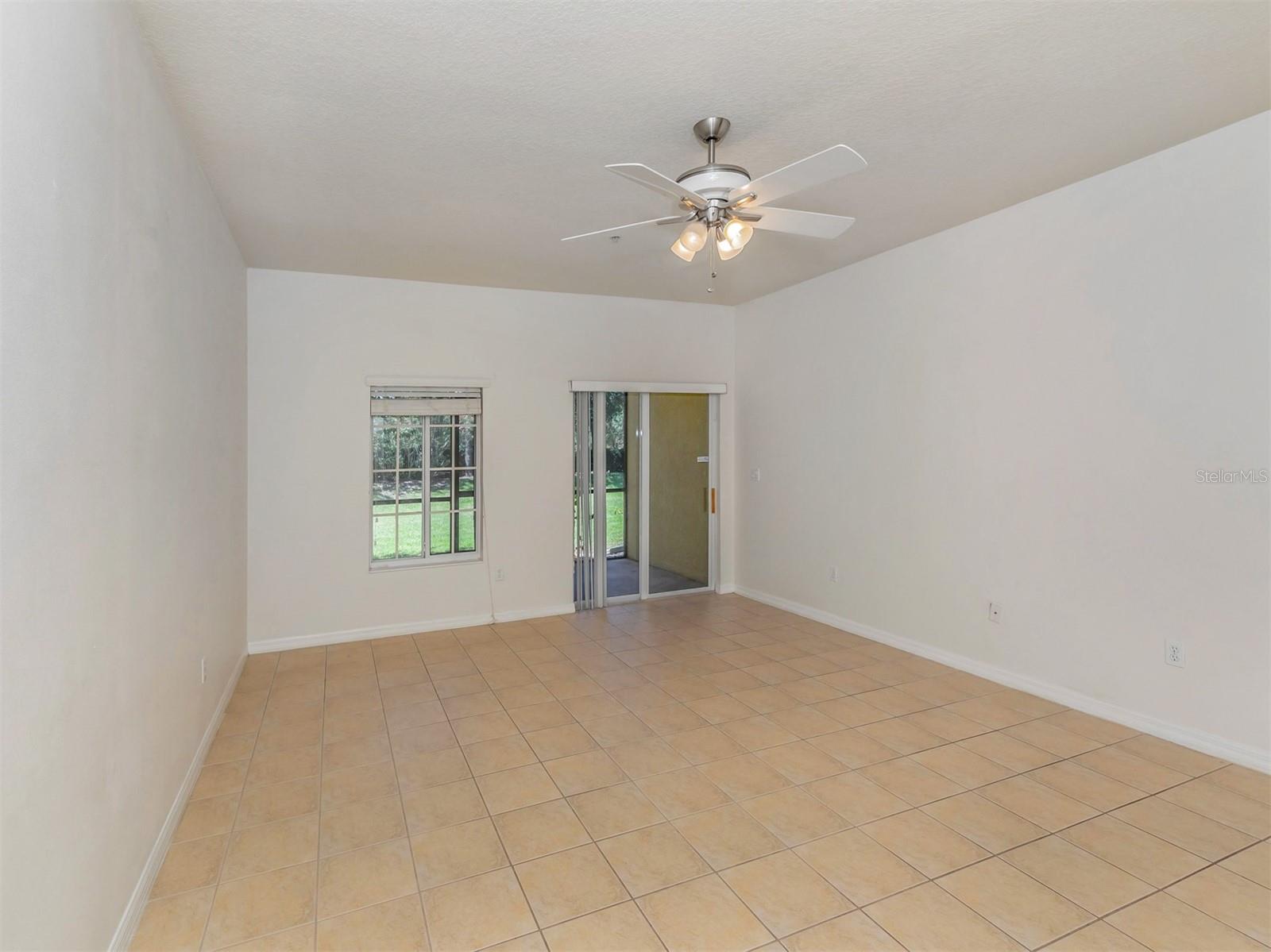 Image 6 of 31 For 13080 Tigers Eye Drive