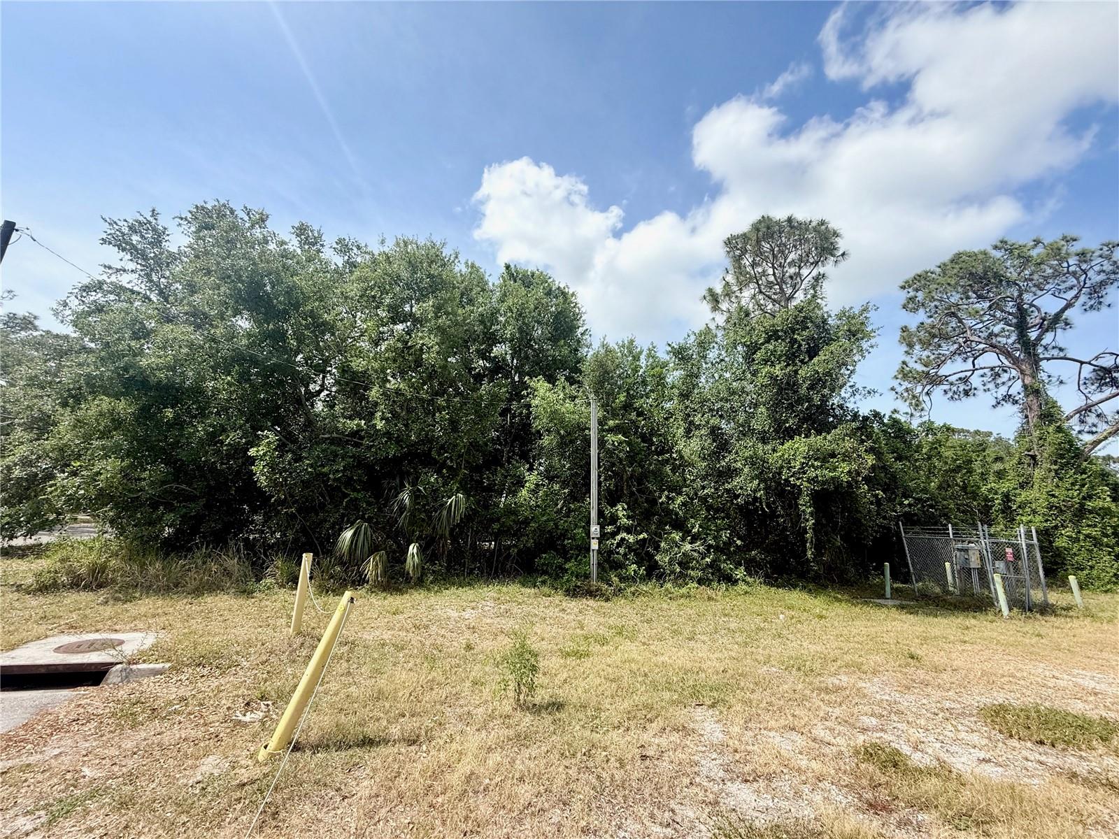 Image 7 of 9 For Vilas Avenue