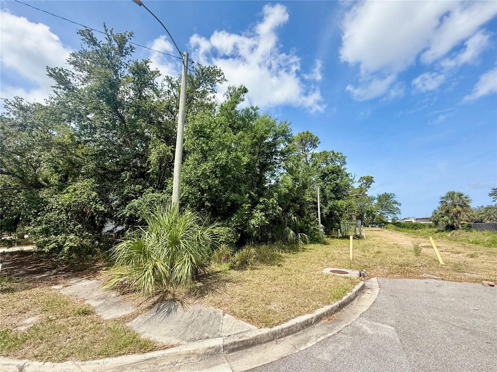 Image 9 of 9 For Vilas Avenue