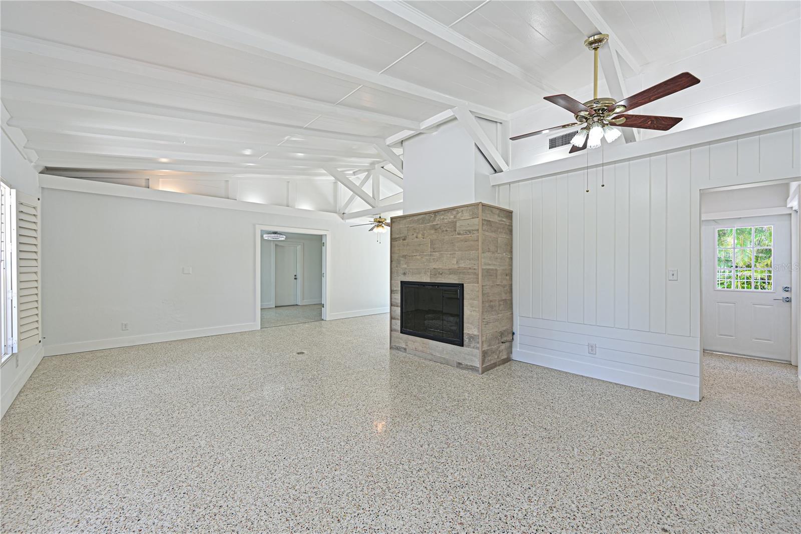 Image 12 of 46 For 5924 Gulf Of Mexico Drive