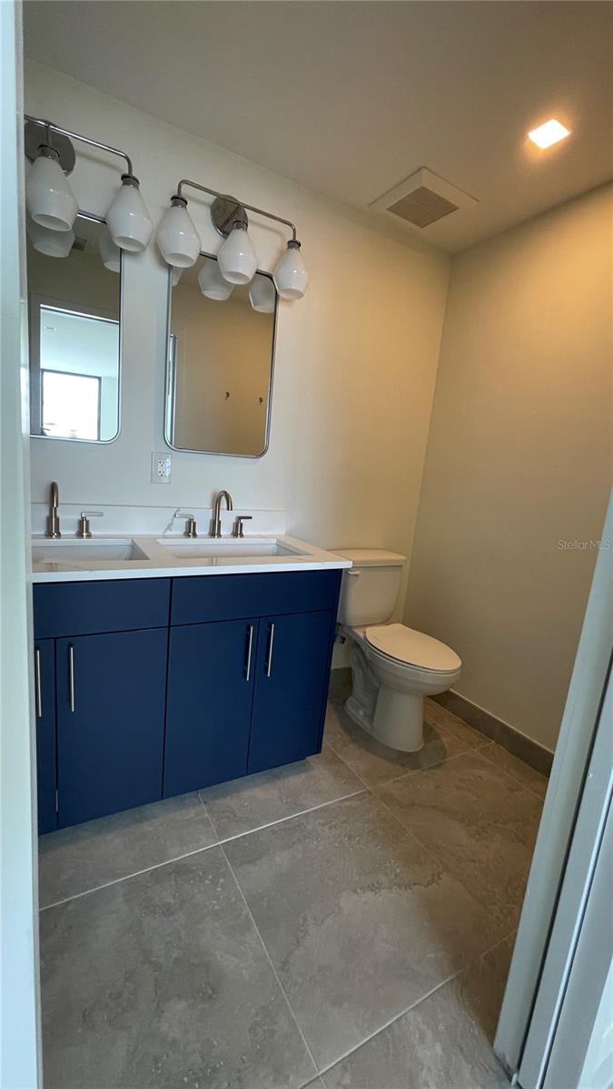 Image 5 of 18 For 1558 4th Street 216