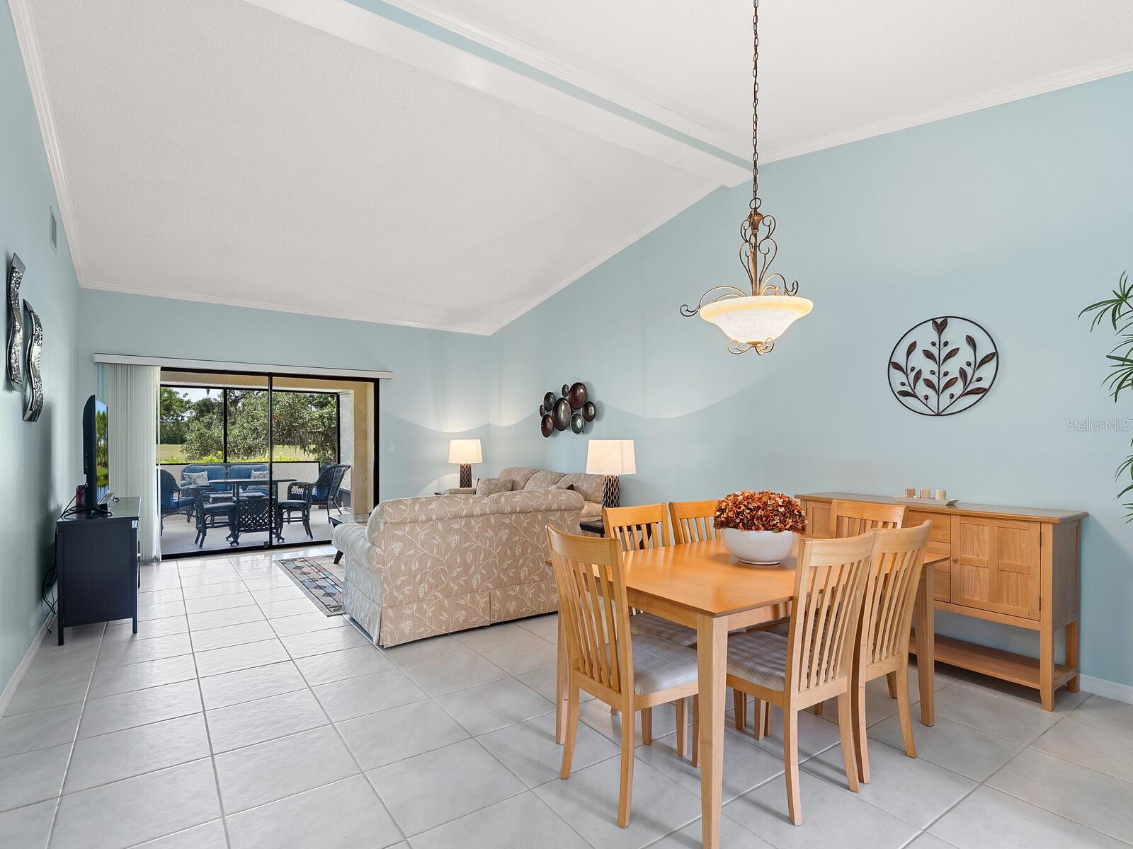 Image 3 of 41 For 3627 Longmeadow  39