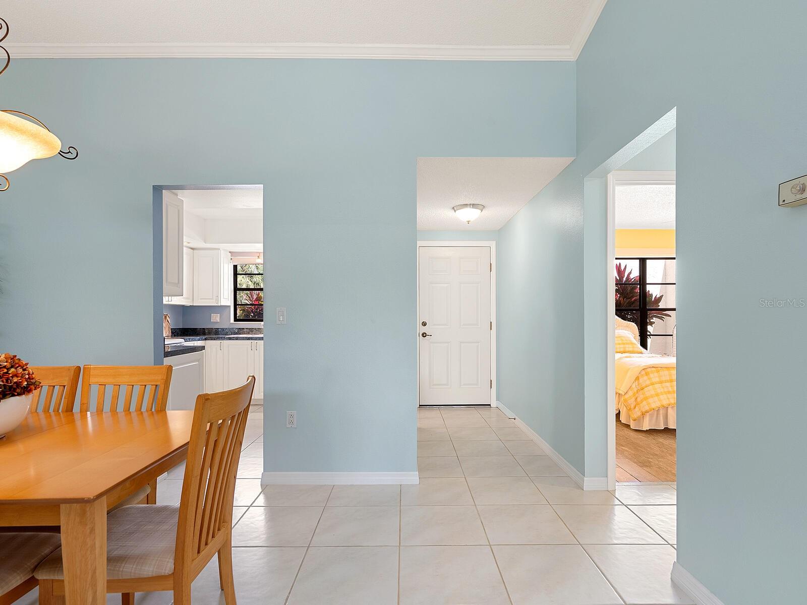 Image 5 of 41 For 3627 Longmeadow  39